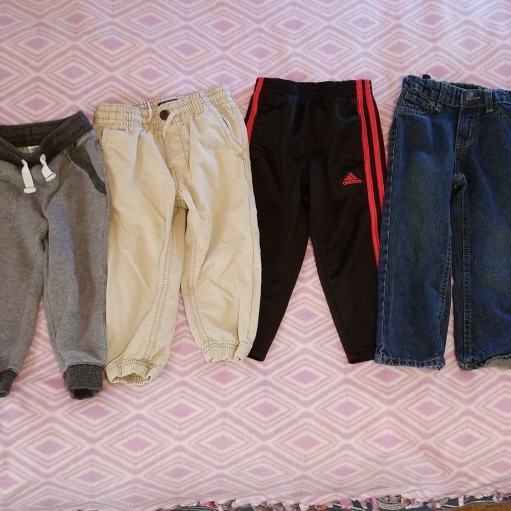 4 pairs of boys 3T pants